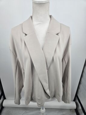 FLX Cream Cropped Button Close Blazer XL